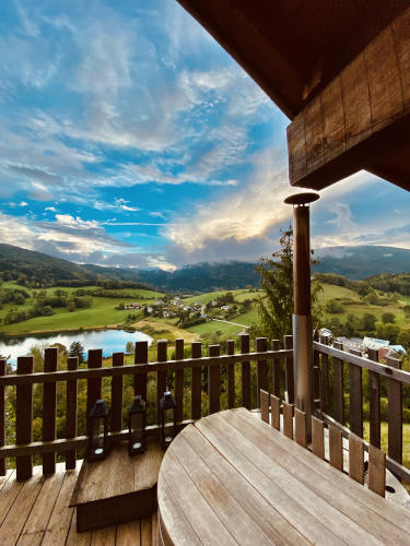 cabane vue sur le lac
